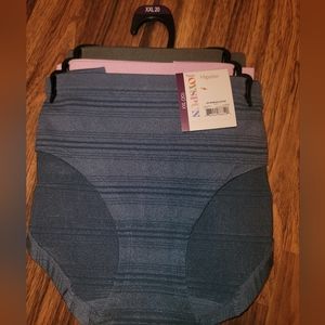 LADIES PANTIES...